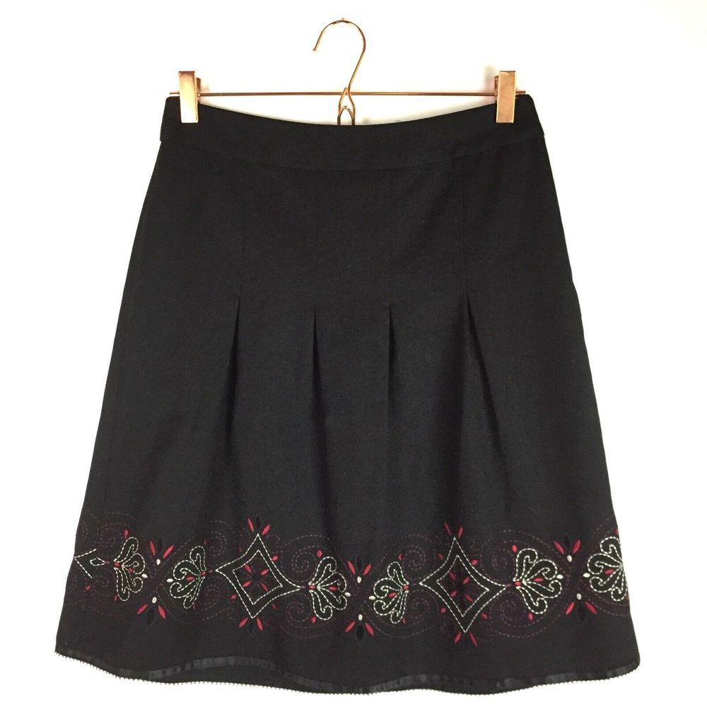 Ann Taylor LOFT Skirt 4 Black Floral Embroidered